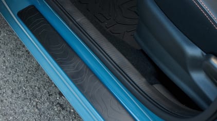 Automobile Dacia visual data 5